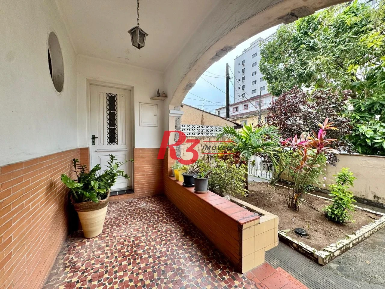 Casa com 3 dormitórios à venda, 180 m² por R$ 920.000,00 - Campo Grande - Santos/SP