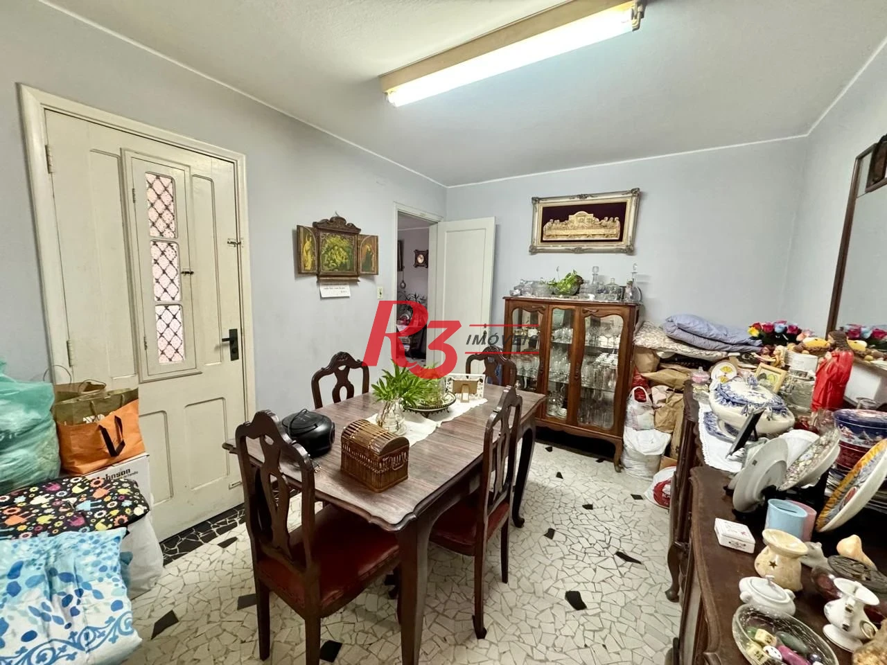 Casa com 3 dormitórios à venda, 180 m² por R$ 920.000,00 - Campo Grande - Santos/SP