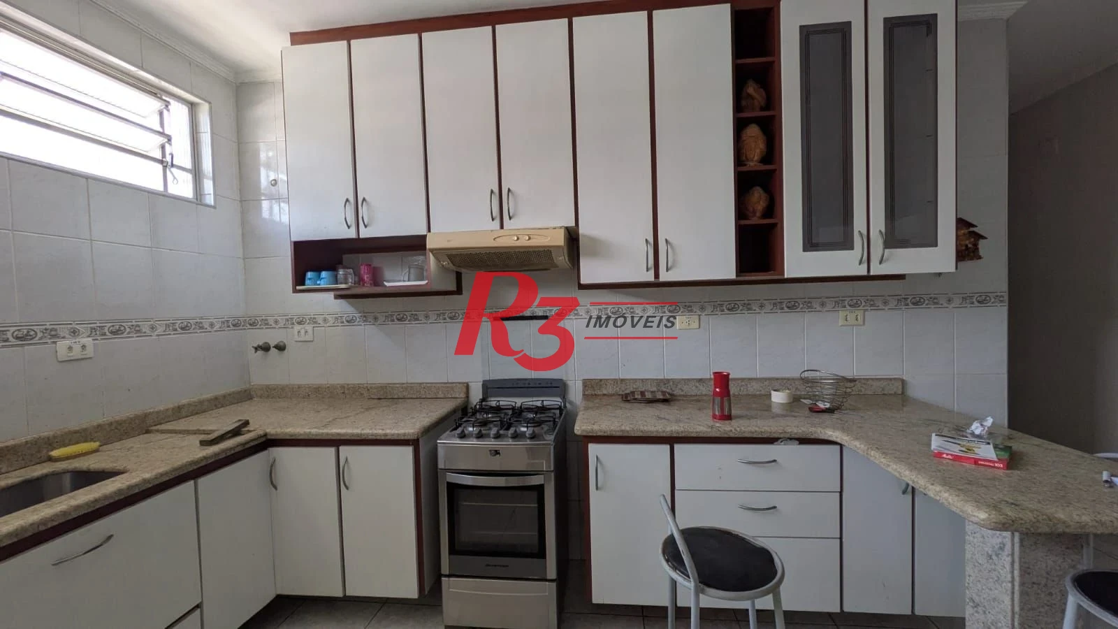 Casa com 3 dormitórios, 184 m² - venda por R$ 800.000,00 ou aluguel por R$ 6.500,00/mês - Embaré - Santos/SP