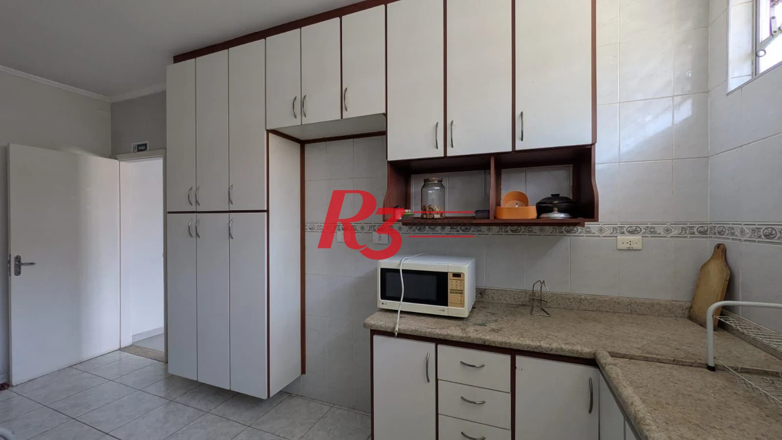 Casa com 3 dormitórios, 184 m² - venda por R$ 800.000,00 ou aluguel por R$ 6.500,00/mês - Embaré - Santos/SP