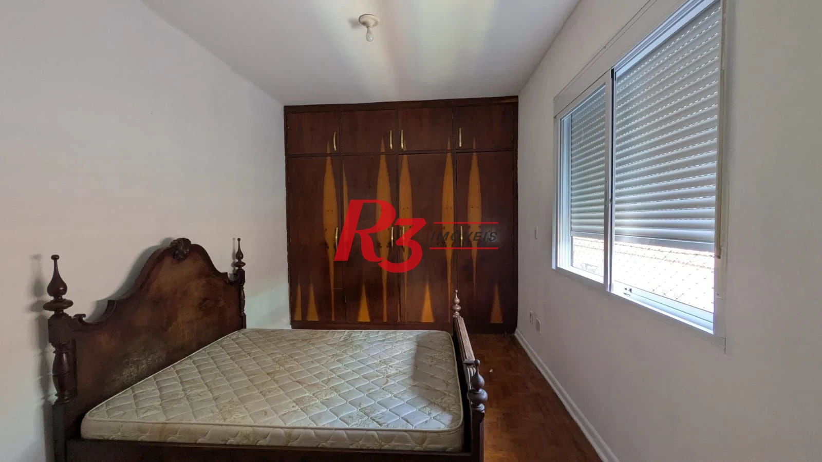 Casa com 3 dormitórios, 184 m² - venda por R$ 800.000,00 ou aluguel por R$ 6.500,00/mês - Embaré - Santos/SP