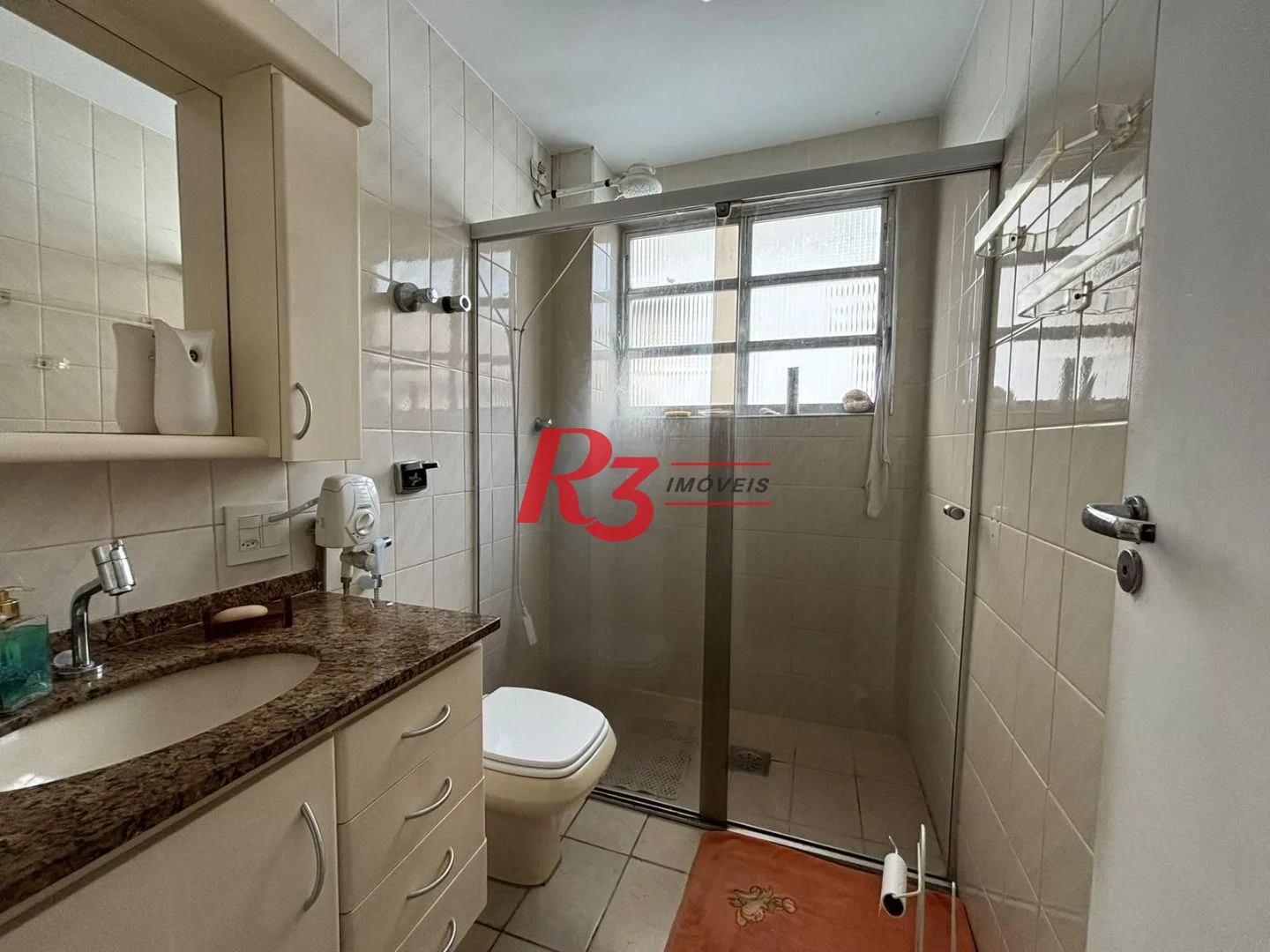 Apartamento com 3 dormitórios à venda, 150 m² por R$ 1.200.000,00 - Gonzaga - Santos/SP