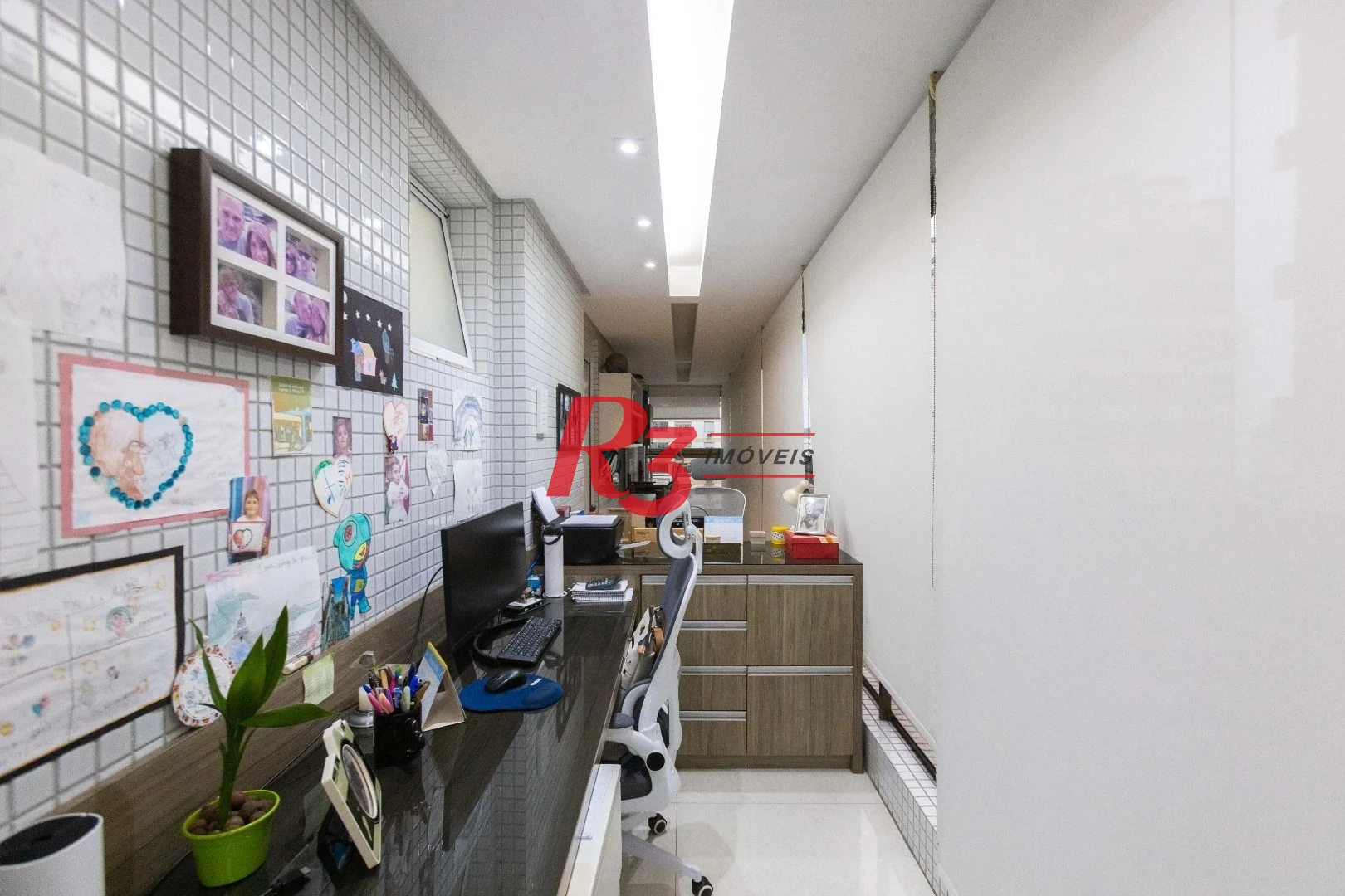 Apartamento com 3 dormitórios à venda, 171 m² por R$ 2.300.000,00 - Embaré - Santos/SP