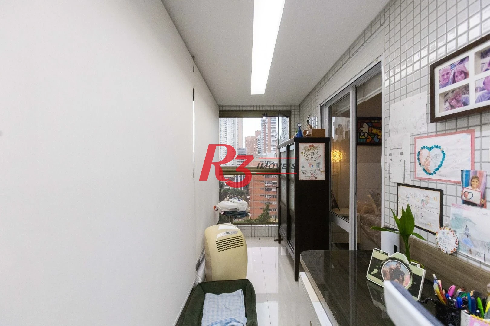 Apartamento com 3 dormitórios à venda, 171 m² por R$ 2.300.000,00 - Embaré - Santos/SP