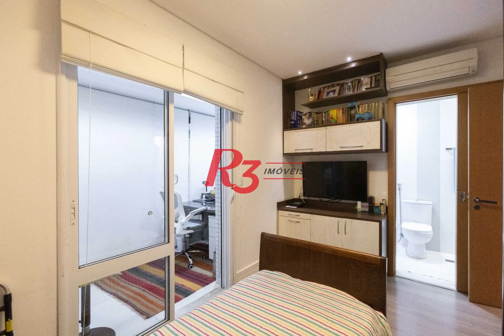 Apartamento com 3 dormitórios à venda, 171 m² por R$ 2.300.000,00 - Embaré - Santos/SP