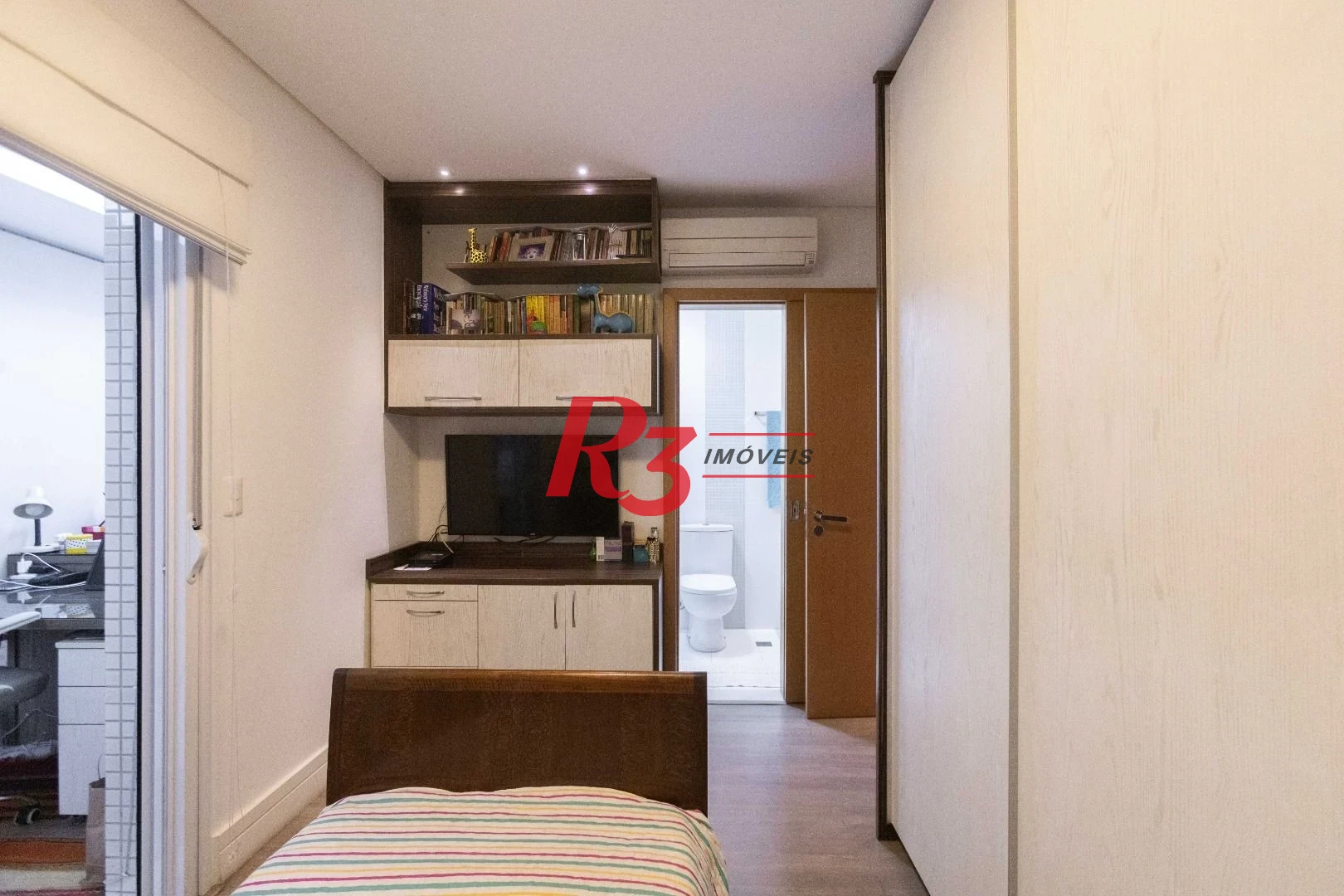 Apartamento com 3 dormitórios à venda, 171 m² por R$ 2.300.000,00 - Embaré - Santos/SP