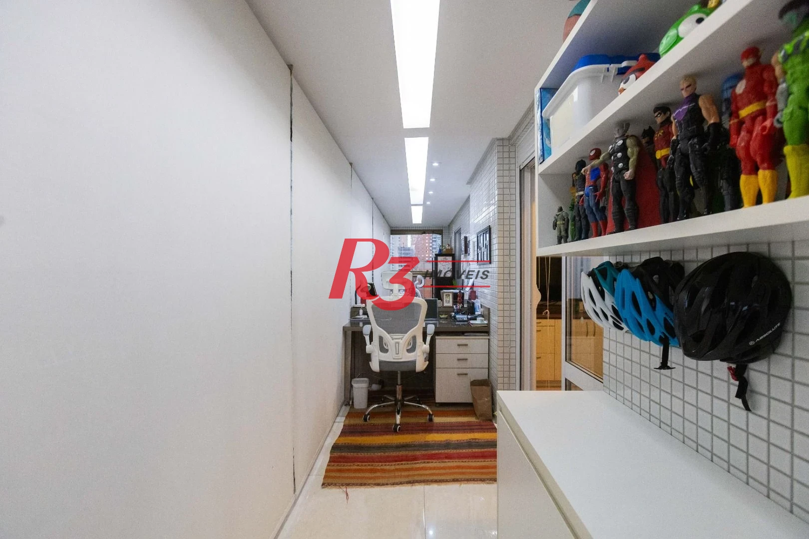 Apartamento com 3 dormitórios à venda, 171 m² por R$ 2.300.000,00 - Embaré - Santos/SP