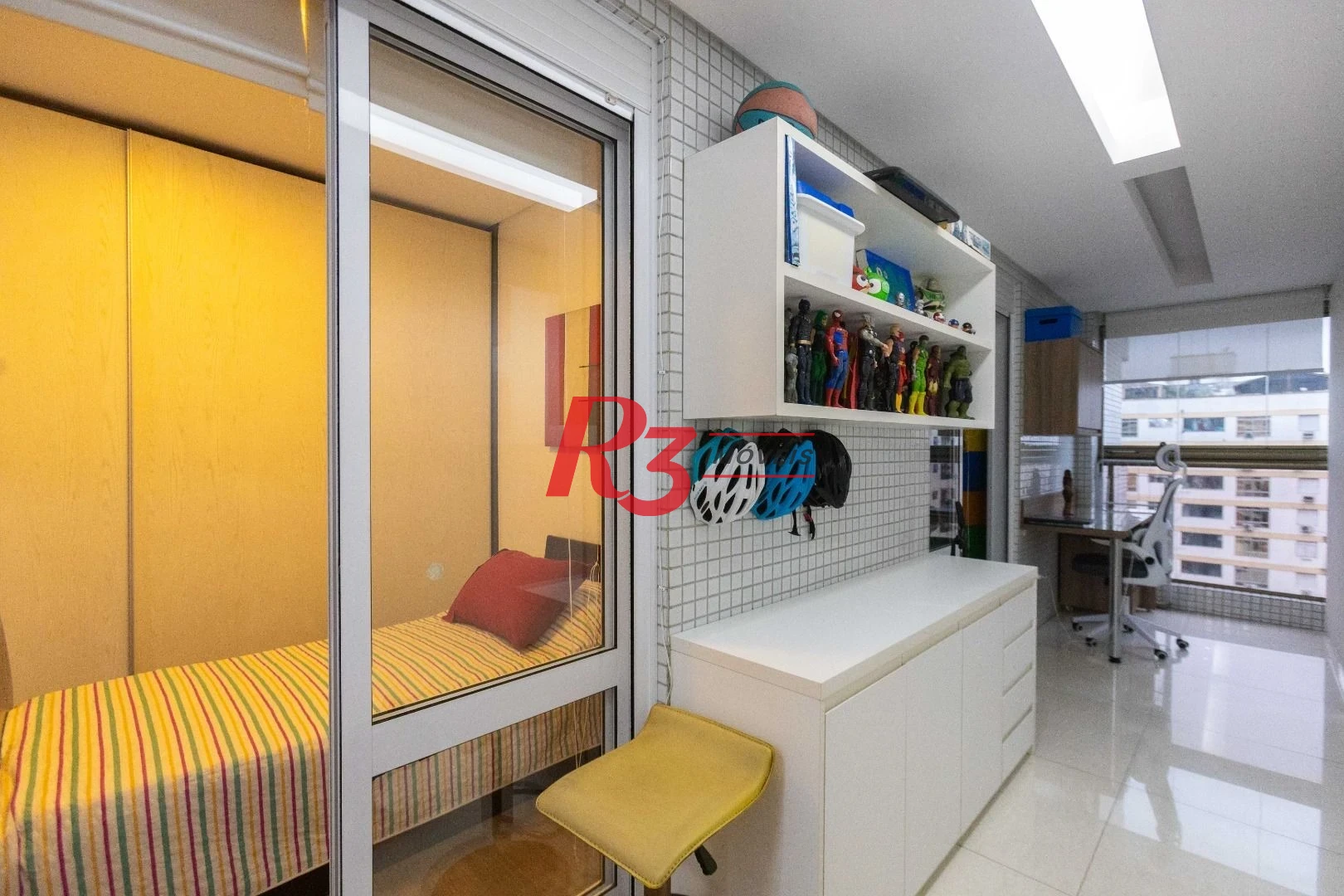 Apartamento com 3 dormitórios à venda, 171 m² por R$ 2.300.000,00 - Embaré - Santos/SP