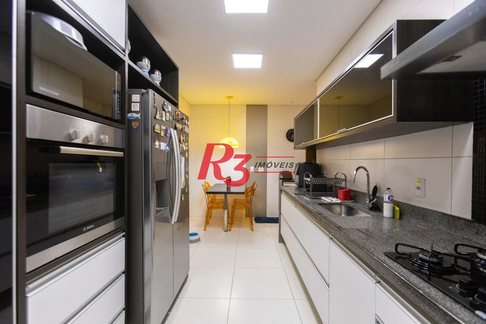 Apartamento com 3 dormitórios à venda, 171 m² por R$ 2.300.000,00 - Embaré - Santos/SP