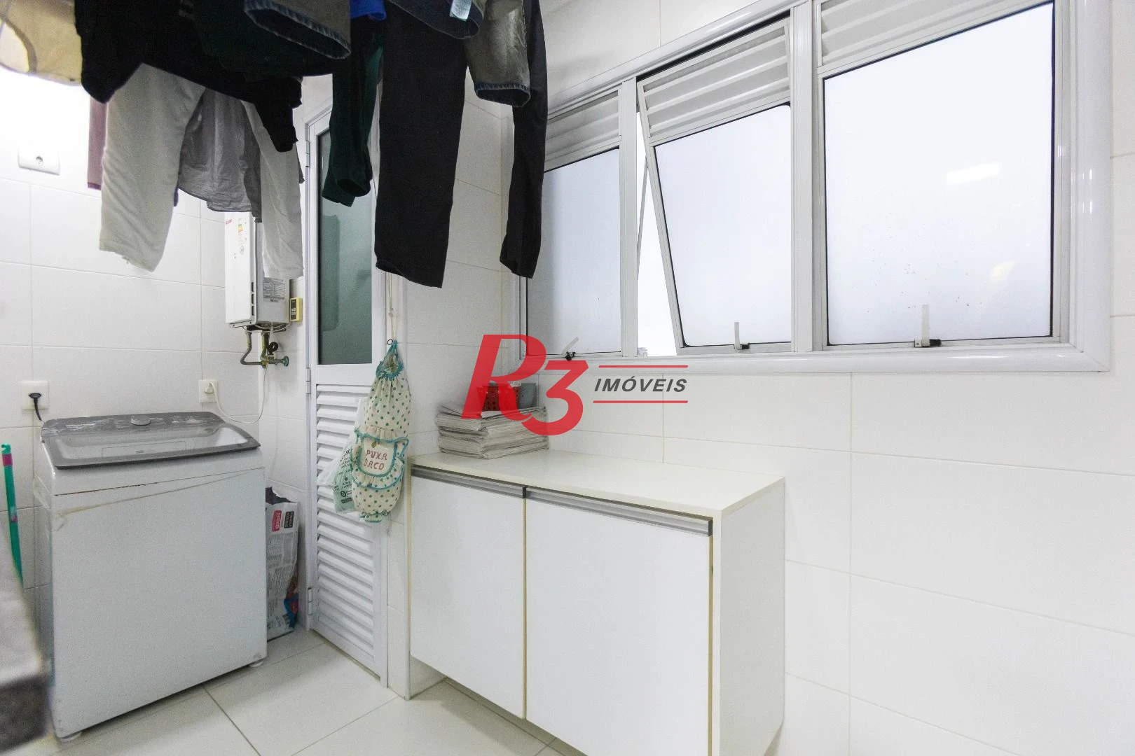 Apartamento com 3 dormitórios à venda, 171 m² por R$ 2.300.000,00 - Embaré - Santos/SP