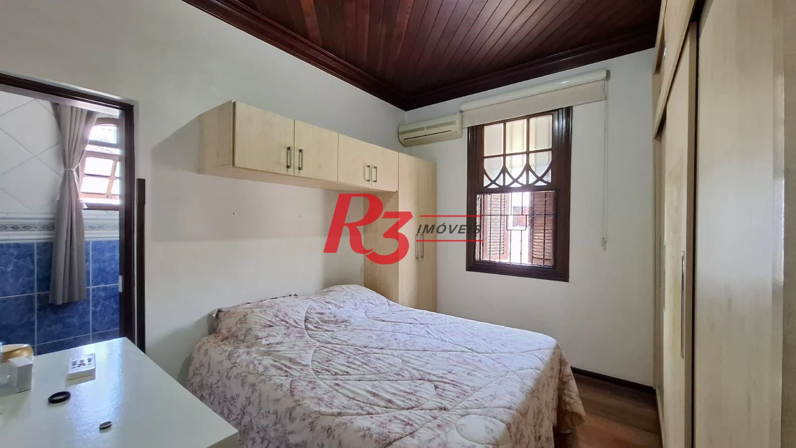 Sobrado com 3 dormitórios à venda, 162 m² por R$ 1.399.000,00 - Vila Belmiro - Santos/SP