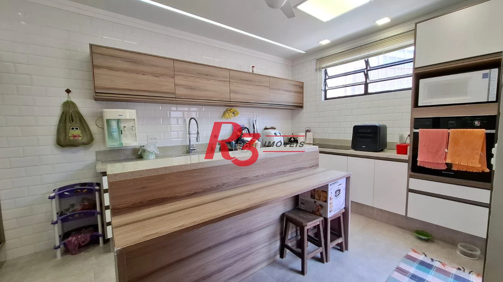 Sobrado com 3 dormitórios à venda, 162 m² por R$ 1.399.000,00 - Vila Belmiro - Santos/SP