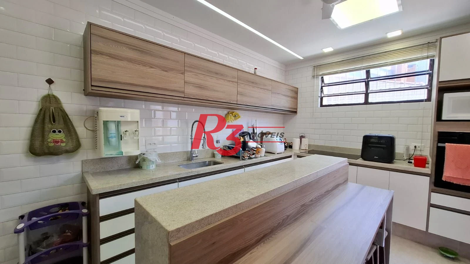 Sobrado com 3 dormitórios à venda, 162 m² por R$ 1.399.000,00 - Vila Belmiro - Santos/SP