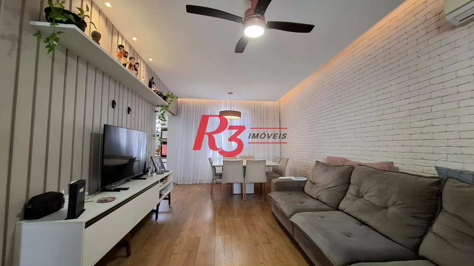 Sobrado com 3 dormitórios à venda, 162 m² por R$ 1.399.000,00 - Vila Belmiro - Santos/SP