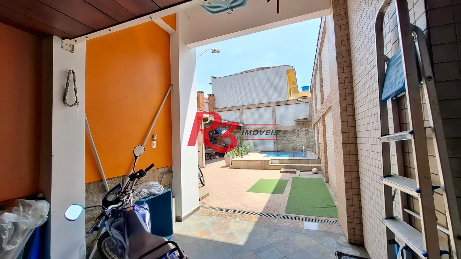 Sobrado com 3 dormitórios à venda, 162 m² por R$ 1.399.000,00 - Vila Belmiro - Santos/SP