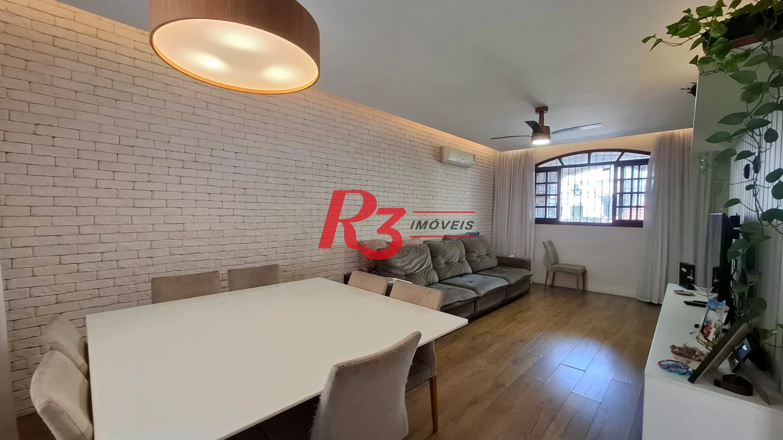 Sobrado com 3 dormitórios à venda, 162 m² por R$ 1.399.000,00 - Vila Belmiro - Santos/SP
