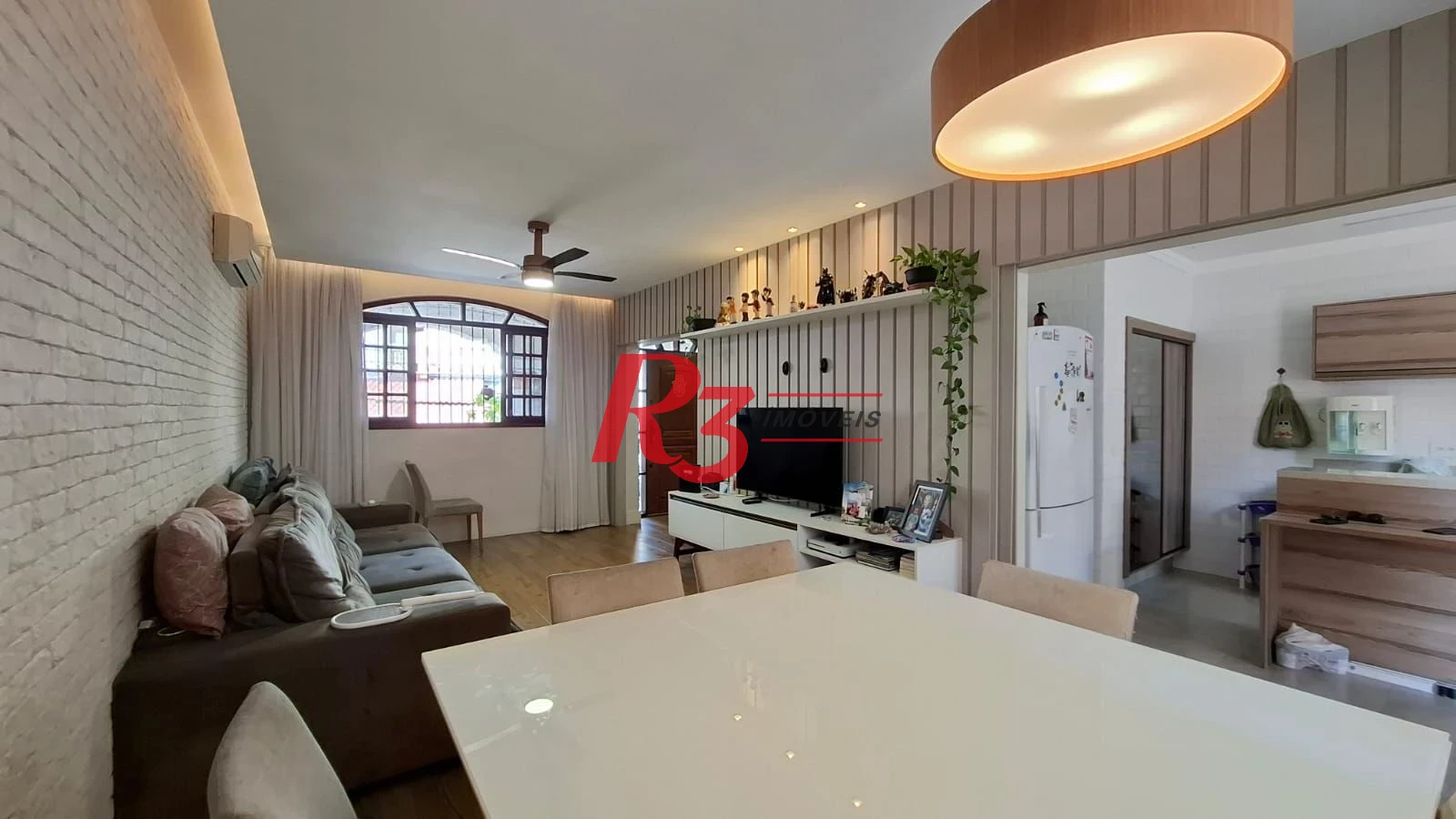 Sobrado com 3 dormitórios à venda, 162 m² por R$ 1.399.000,00 - Vila Belmiro - Santos/SP