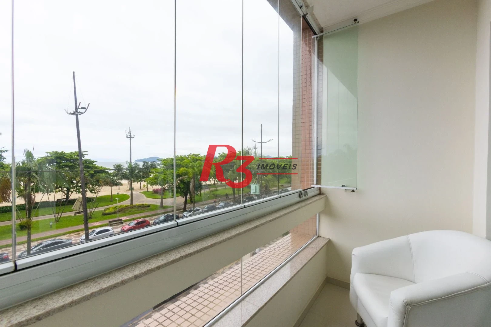 Apartamento com 3 dormitórios à venda, 131 m² por R$ 1.650.000,00 - Gonzaga - Santos/SP
