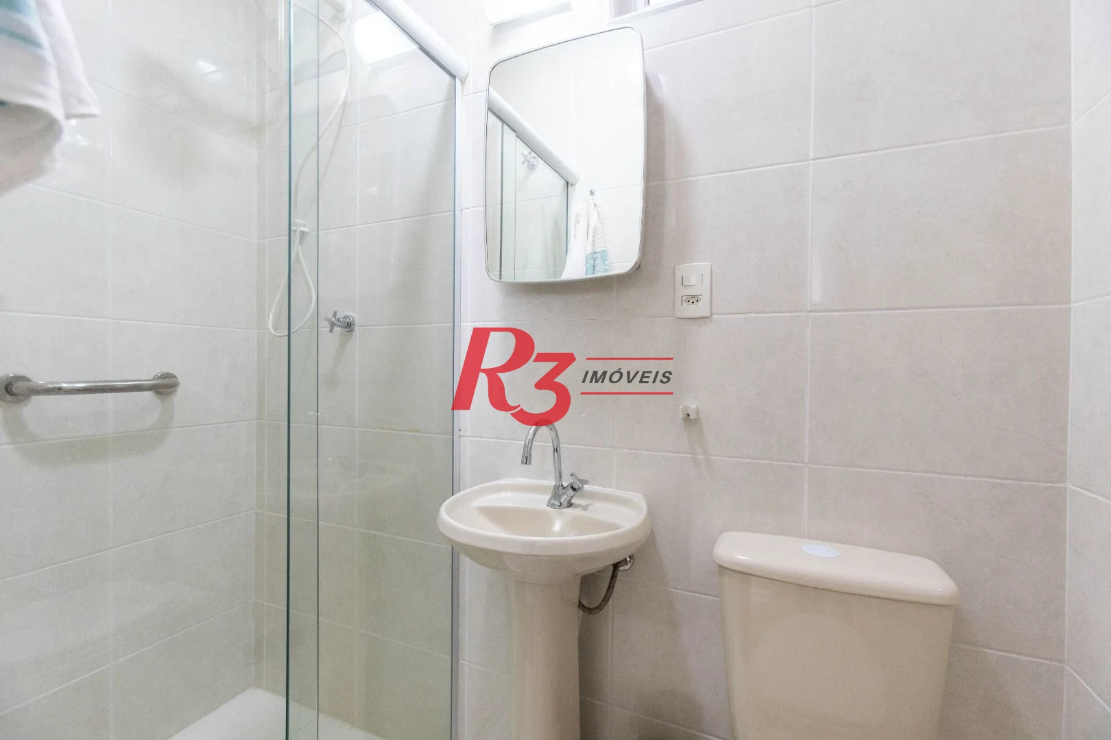 Apartamento com 3 dormitórios à venda, 131 m² por R$ 1.650.000,00 - Gonzaga - Santos/SP