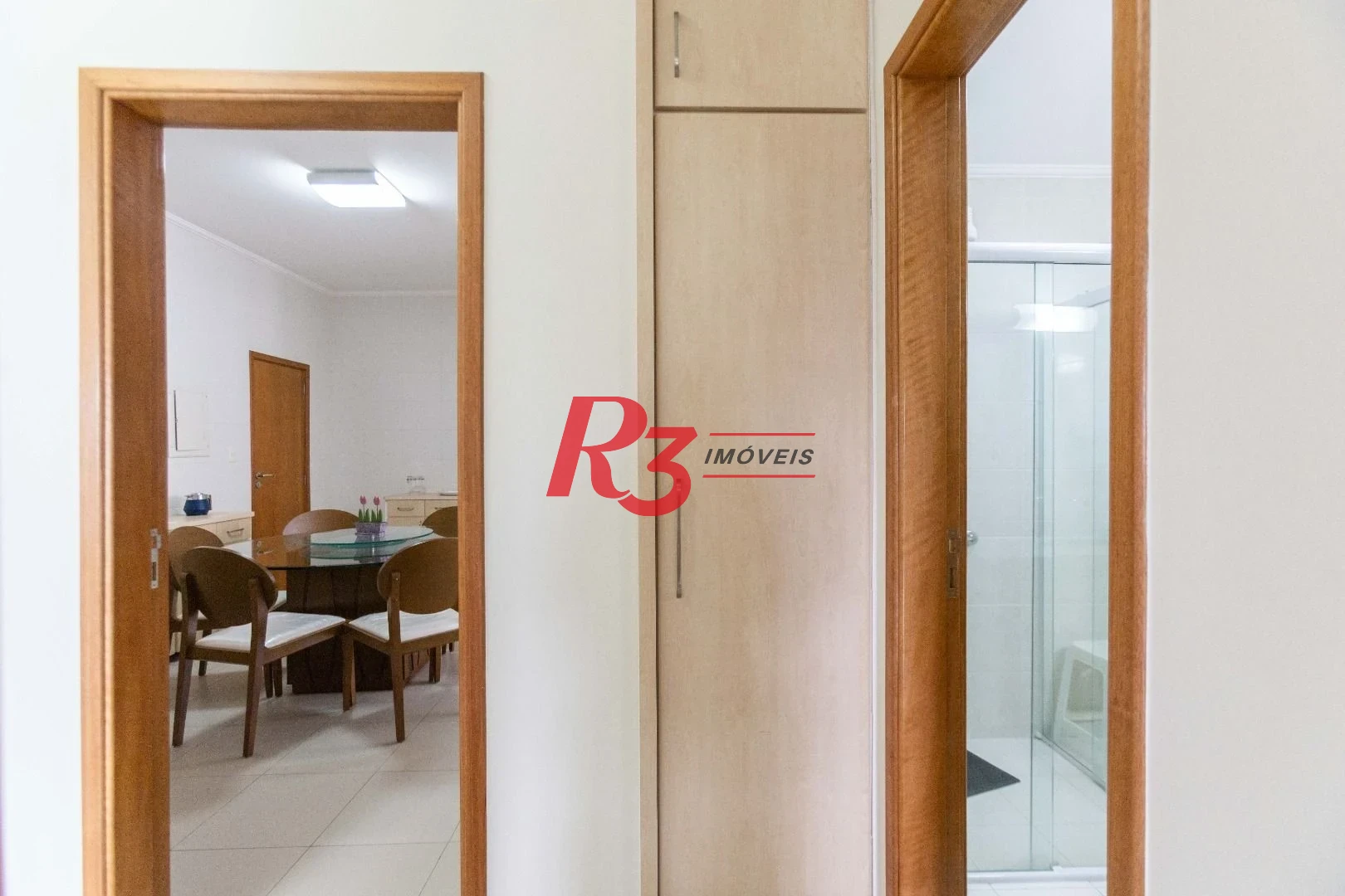Apartamento com 3 dormitórios à venda, 131 m² por R$ 1.650.000,00 - Gonzaga - Santos/SP