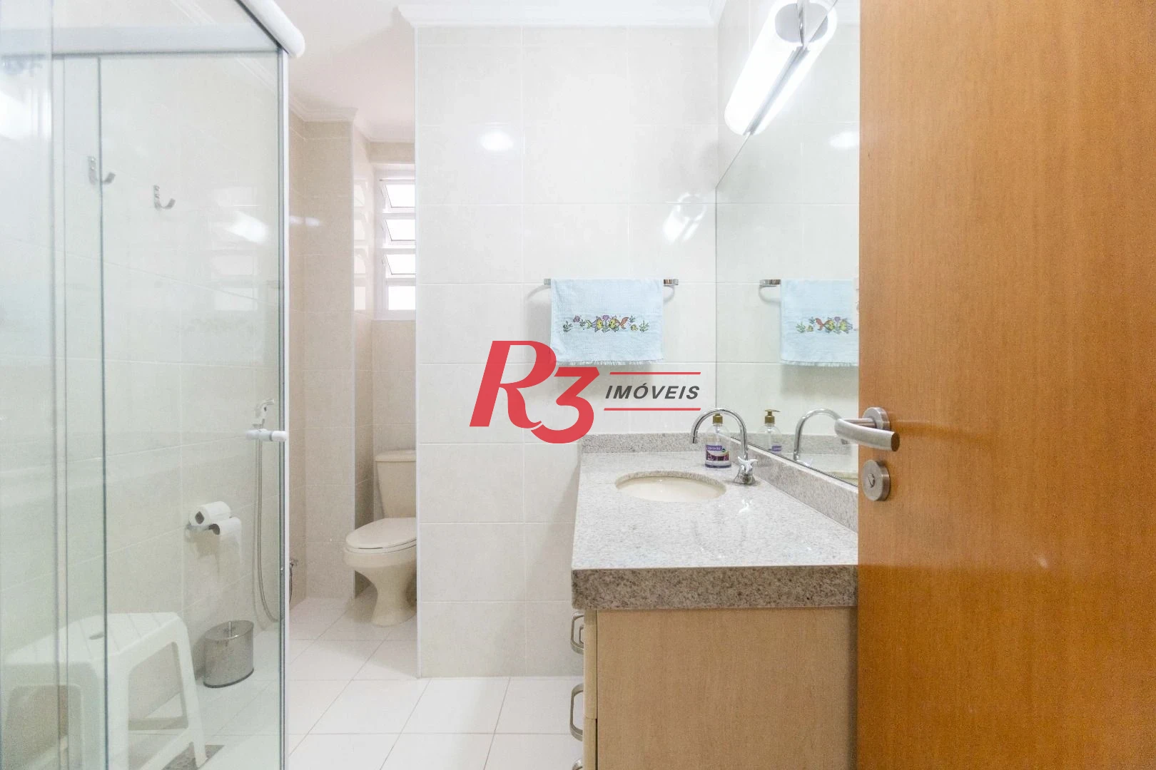 Apartamento com 3 dormitórios à venda, 131 m² por R$ 1.650.000,00 - Gonzaga - Santos/SP