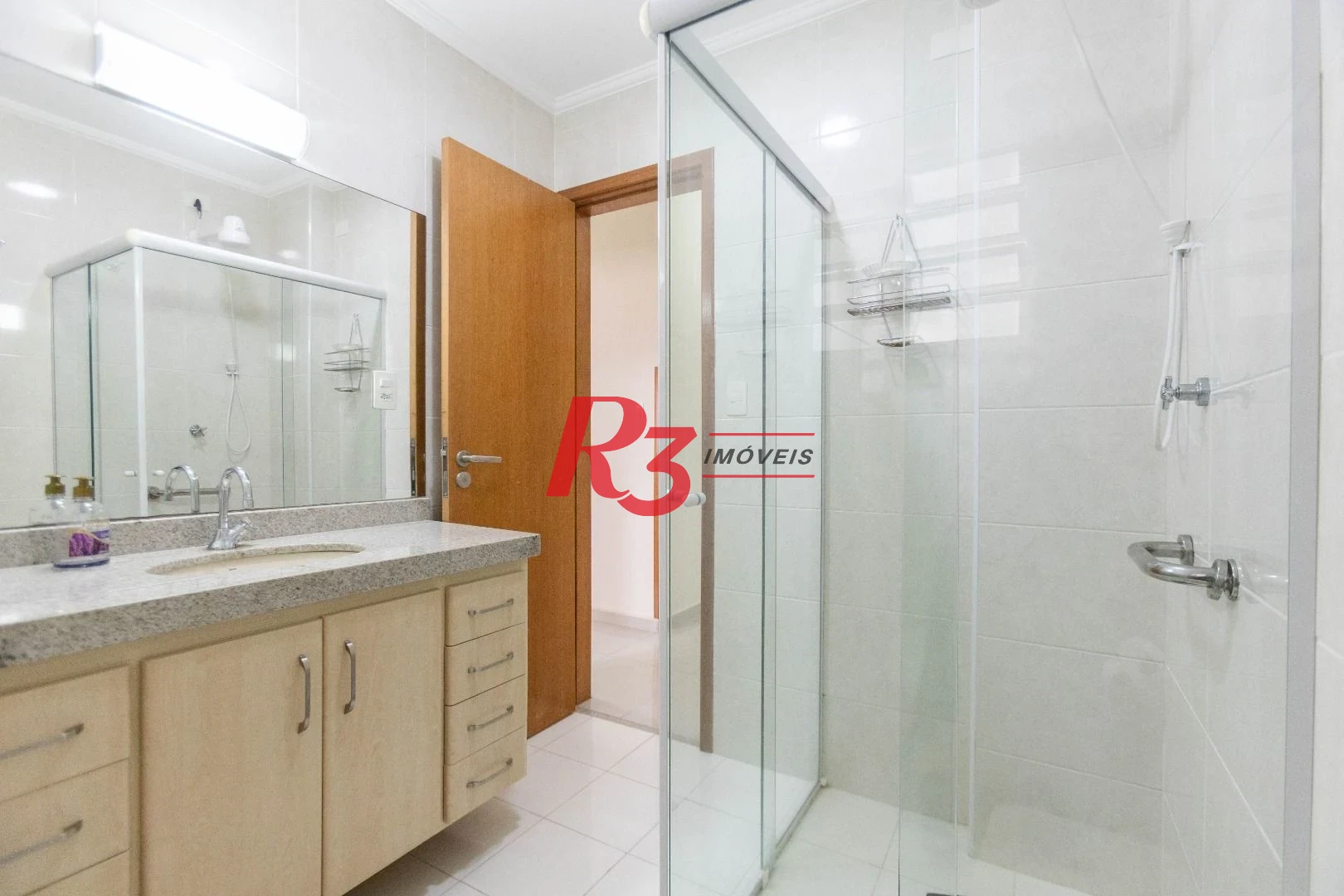 Apartamento com 3 dormitórios à venda, 131 m² por R$ 1.650.000,00 - Gonzaga - Santos/SP
