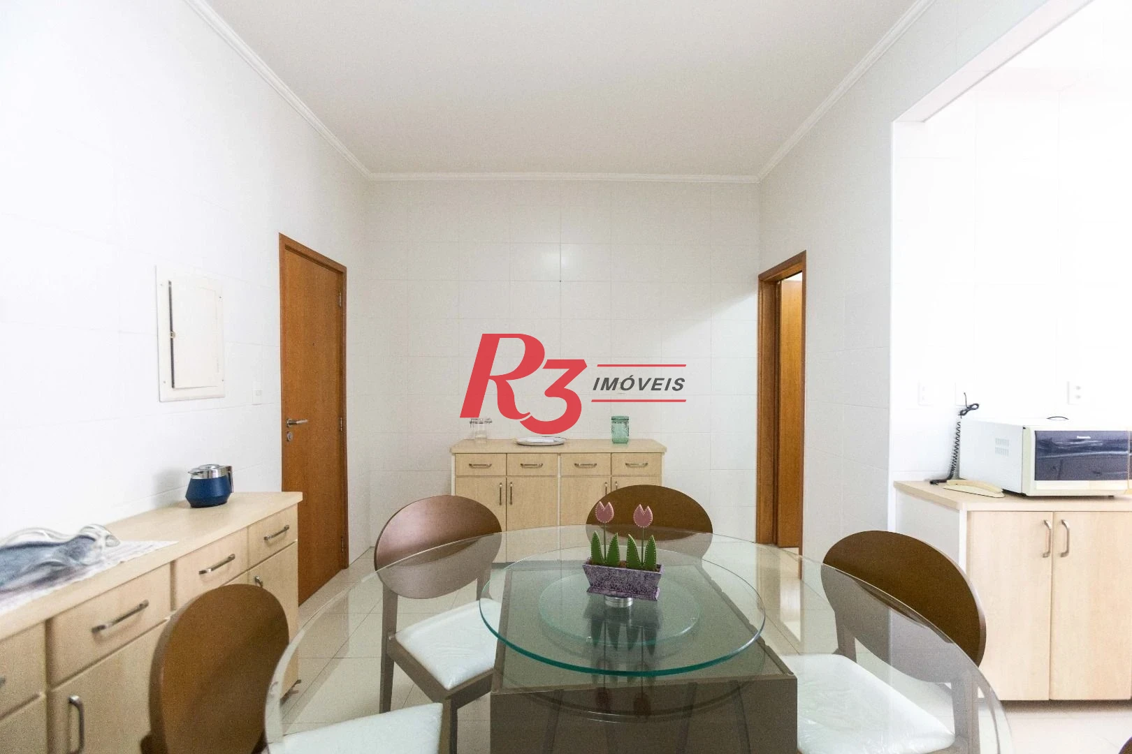 Apartamento com 3 dormitórios à venda, 131 m² por R$ 1.650.000,00 - Gonzaga - Santos/SP