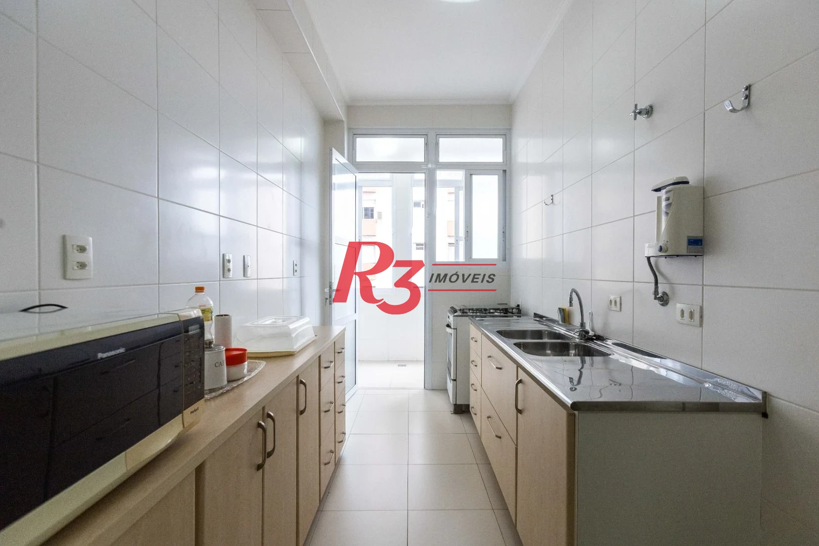 Apartamento com 3 dormitórios à venda, 131 m² por R$ 1.650.000,00 - Gonzaga - Santos/SP