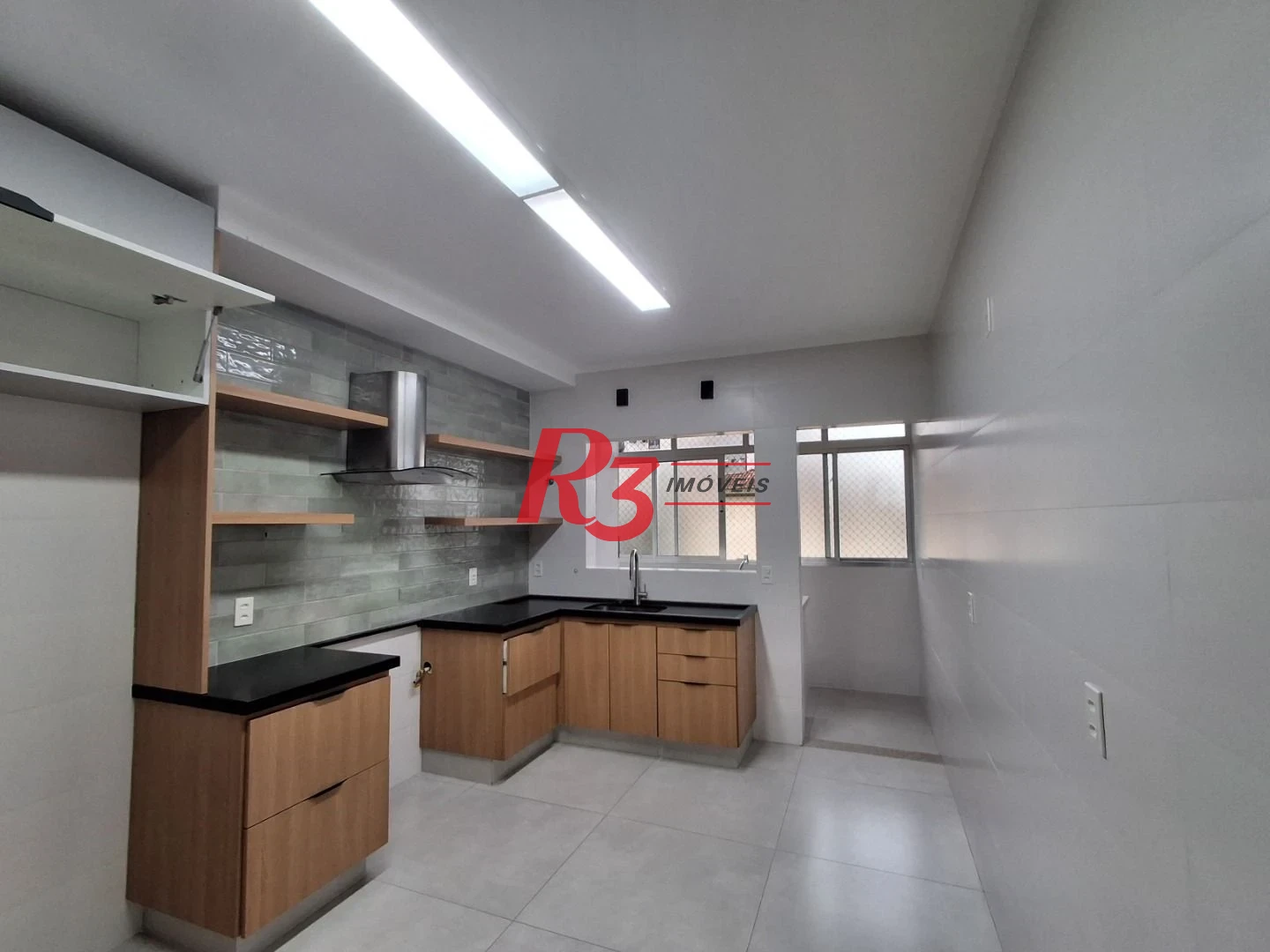 Apartamento com 2 dormitórios para alugar, 70 m² por R$ 3.400,00/mês - Campo Grande - Santos/SP