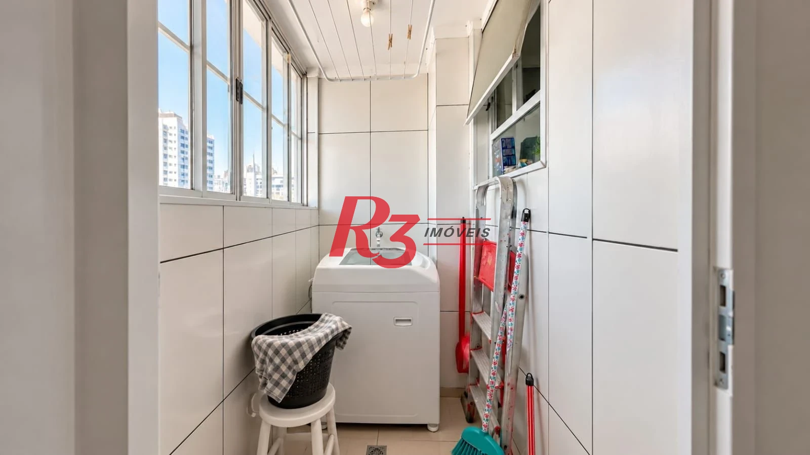 Apartamento com 1 dormitório à venda, 62 m² por R$ 380.000,00 - José Menino - Santos/SP