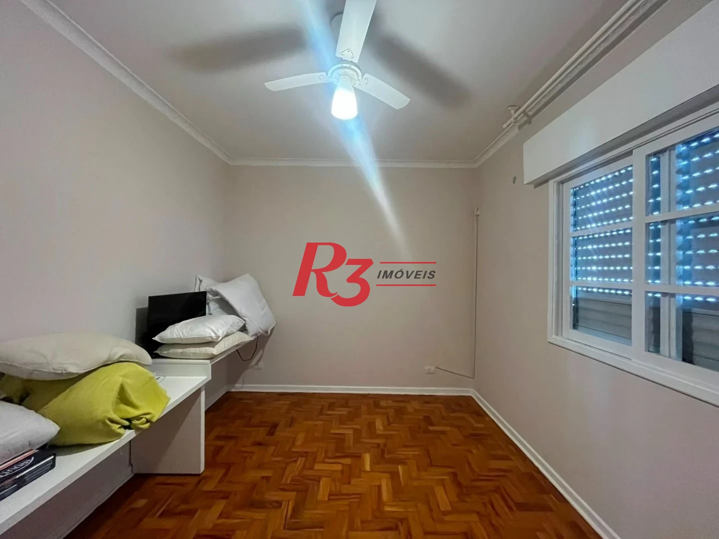 Apartamento com 3 dormitórios para alugar, 100 m² por R$ 4.500,00/mês - Embaré - Santos/SP