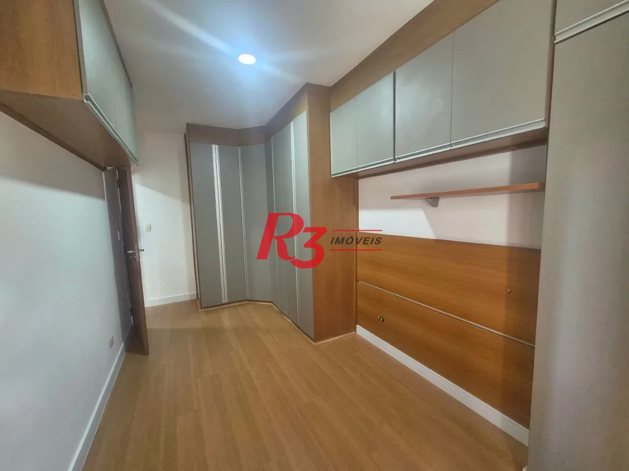 Apartamento com 2 dormitórios à venda, 80 m² por R$ 550.000,00 - Marapé - Santos/SP