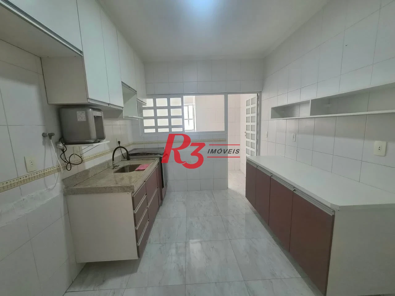 Apartamento com 2 dormitórios à venda, 80 m² por R$ 550.000,00 - Marapé - Santos/SP