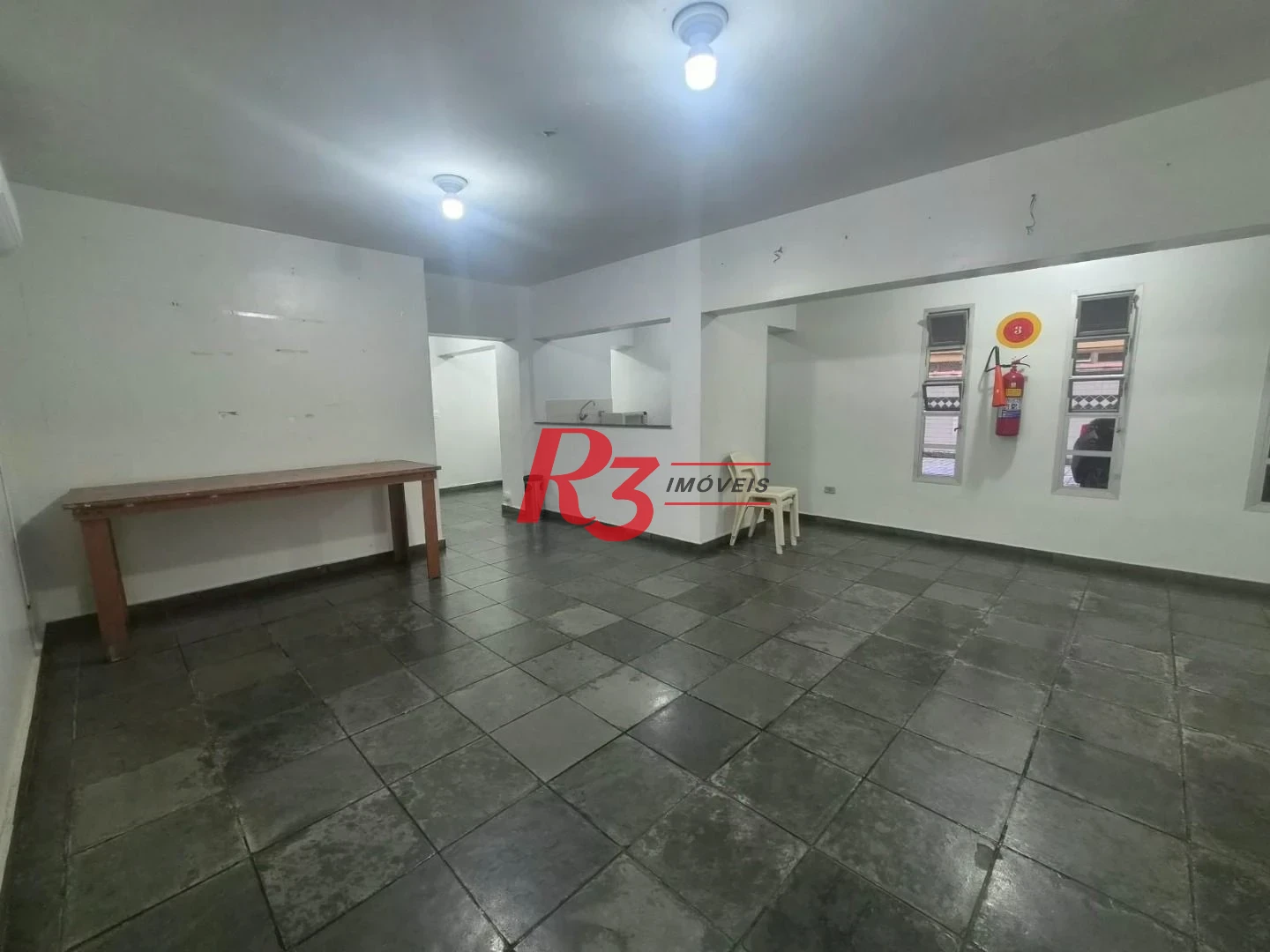Apartamento com 2 dormitórios à venda, 80 m² por R$ 550.000,00 - Marapé - Santos/SP