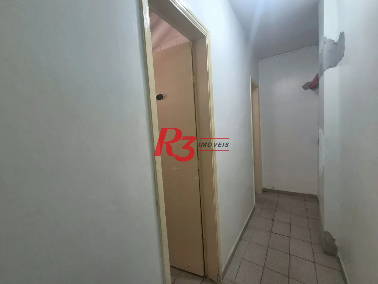 Apartamento com 2 dormitórios à venda, 80 m² por R$ 550.000,00 - Marapé - Santos/SP