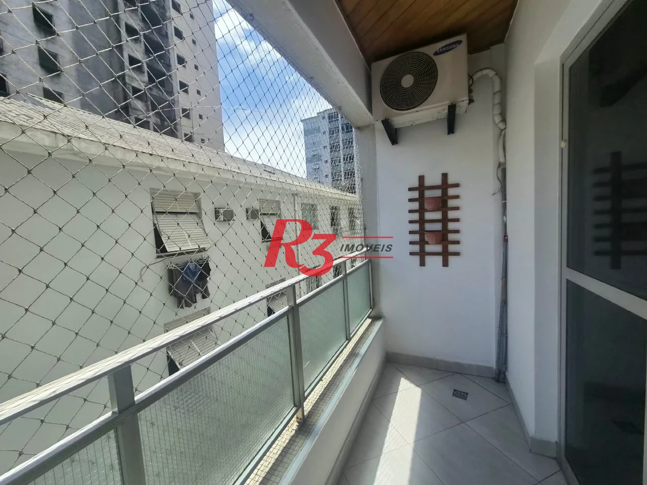 Apartamento com 2 dormitórios à venda, 80 m² por R$ 550.000,00 - Marapé - Santos/SP