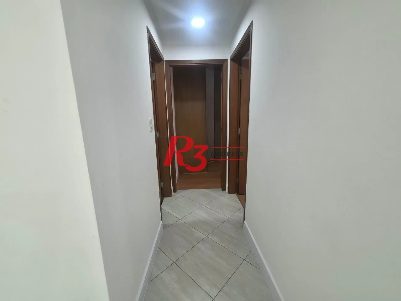 Apartamento com 2 dormitórios à venda, 80 m² por R$ 550.000,00 - Marapé - Santos/SP