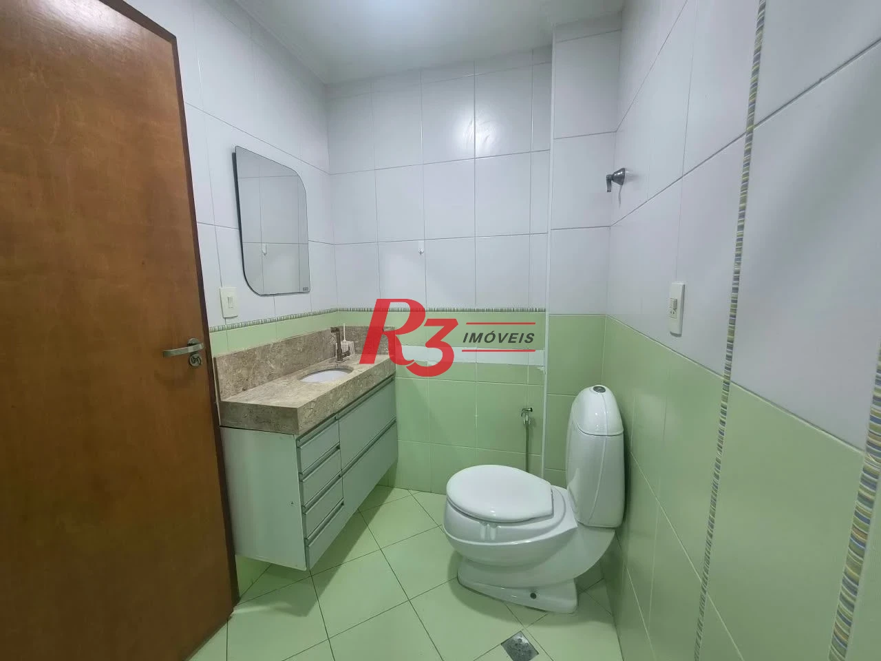 Apartamento com 2 dormitórios à venda, 80 m² por R$ 550.000,00 - Marapé - Santos/SP