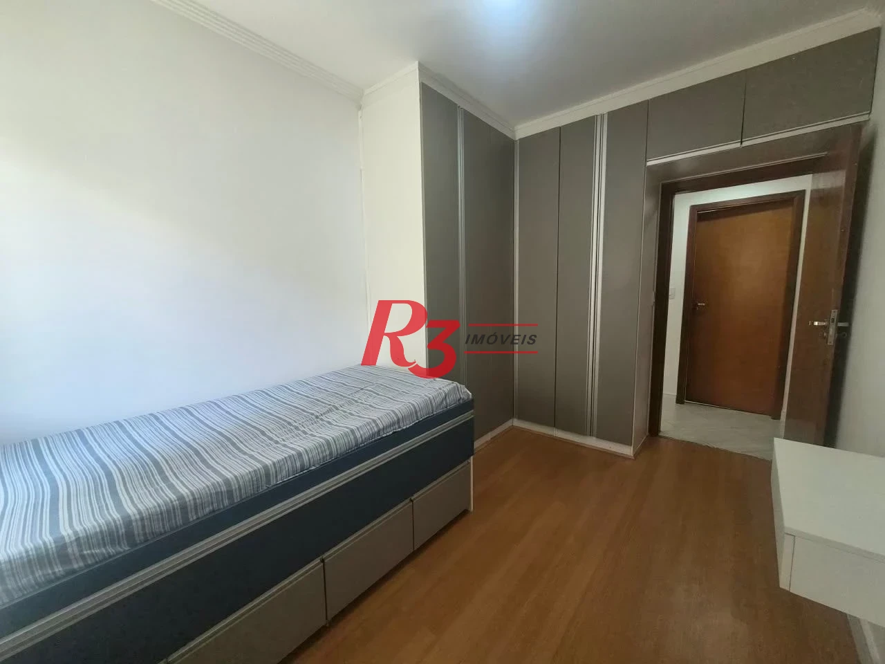 Apartamento com 2 dormitórios à venda, 80 m² por R$ 550.000,00 - Marapé - Santos/SP