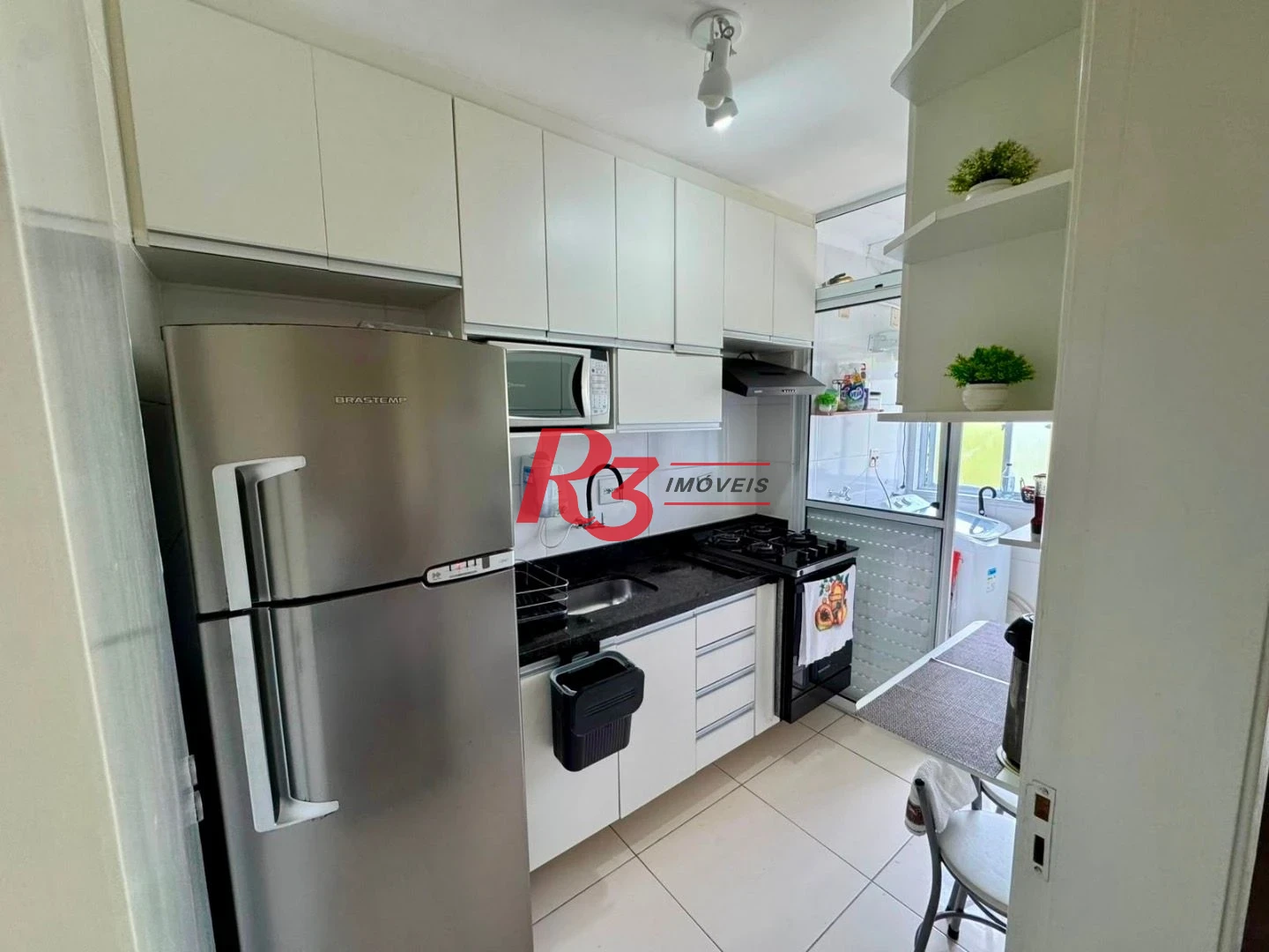 Apartamento com 2 dormitórios à venda, 57 m² por R$ 380.000,00 - Morro Nova Cintra - Santos/SP