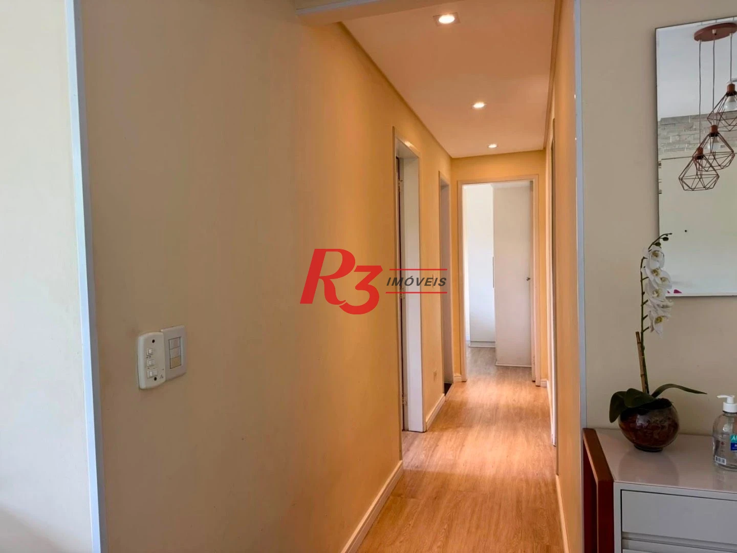 Apartamento com 2 dormitórios à venda, 57 m² por R$ 380.000,00 - Morro Nova Cintra - Santos/SP