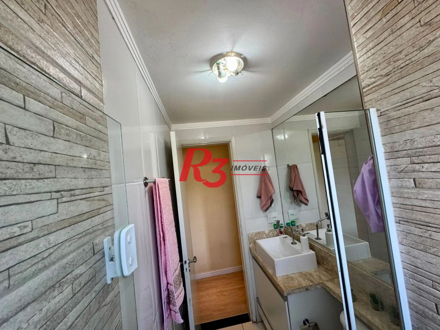 Apartamento com 2 dormitórios à venda, 57 m² por R$ 380.000,00 - Morro Nova Cintra - Santos/SP