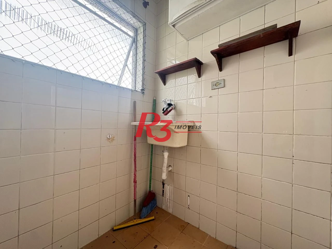 Apartamento com 1 dormitório à venda, 50 m² por R$ 305.000,00 - José Menino - Santos/SP