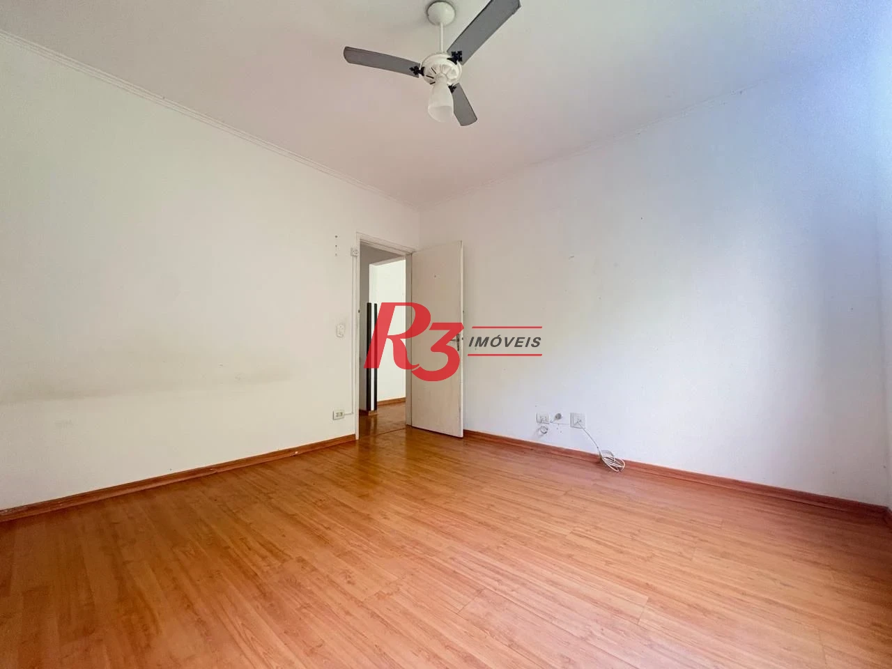 Apartamento com 1 dormitório à venda, 50 m² por R$ 305.000,00 - José Menino - Santos/SP