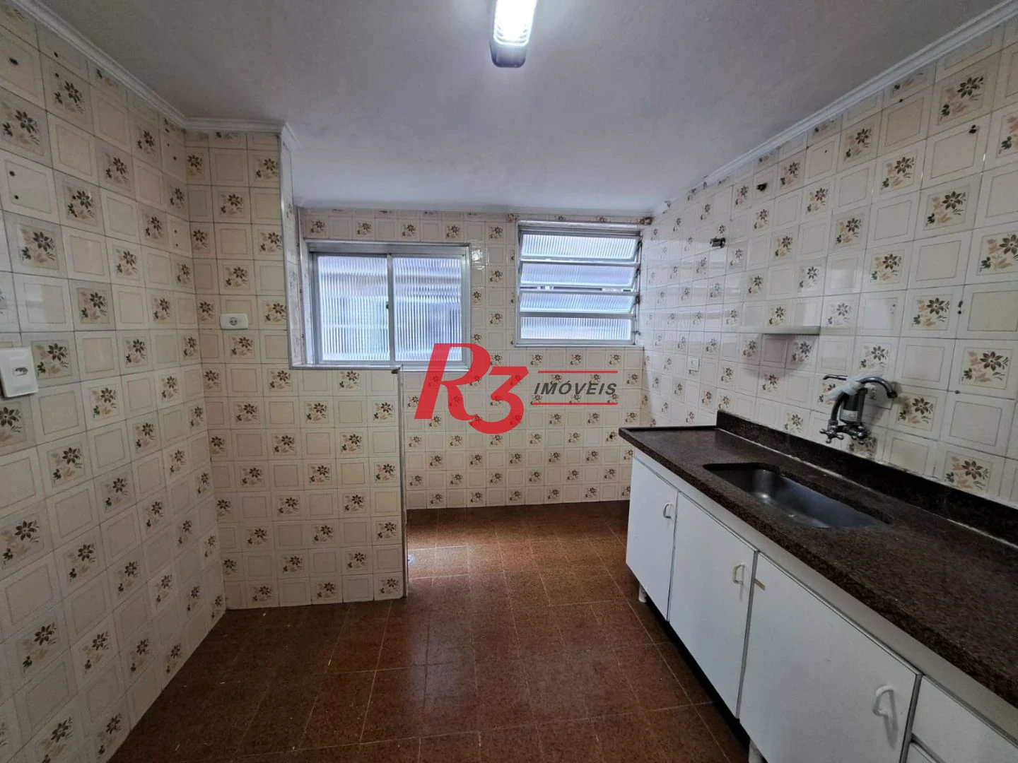 Apartamento com 2 dormitórios à venda, 135 m² por R$ 620.000,00 - Ponta da Praia - Santos/SP