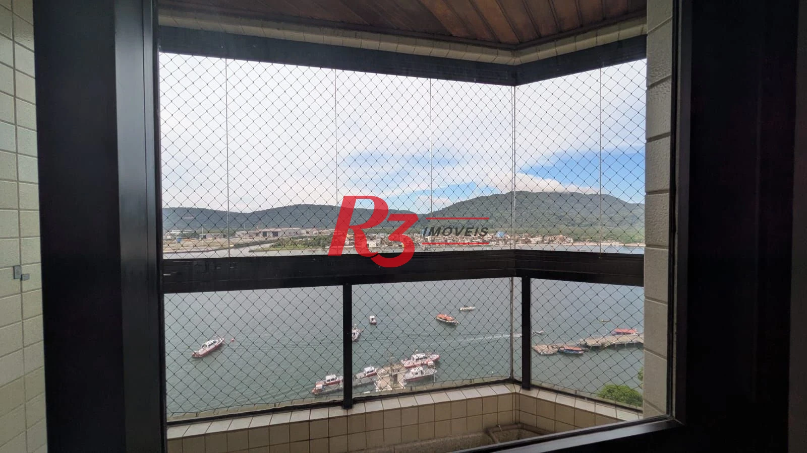 Apartamento com 3 dormitórios à venda, 200 m² por R$ 3.500.000,00 - Ponta da Praia - Santos/SP
