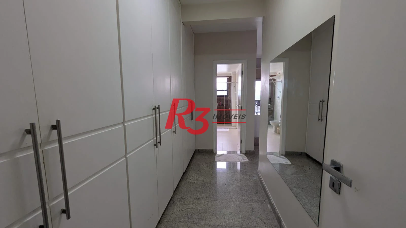 Apartamento com 3 dormitórios à venda, 200 m² por R$ 3.500.000,00 - Ponta da Praia - Santos/SP