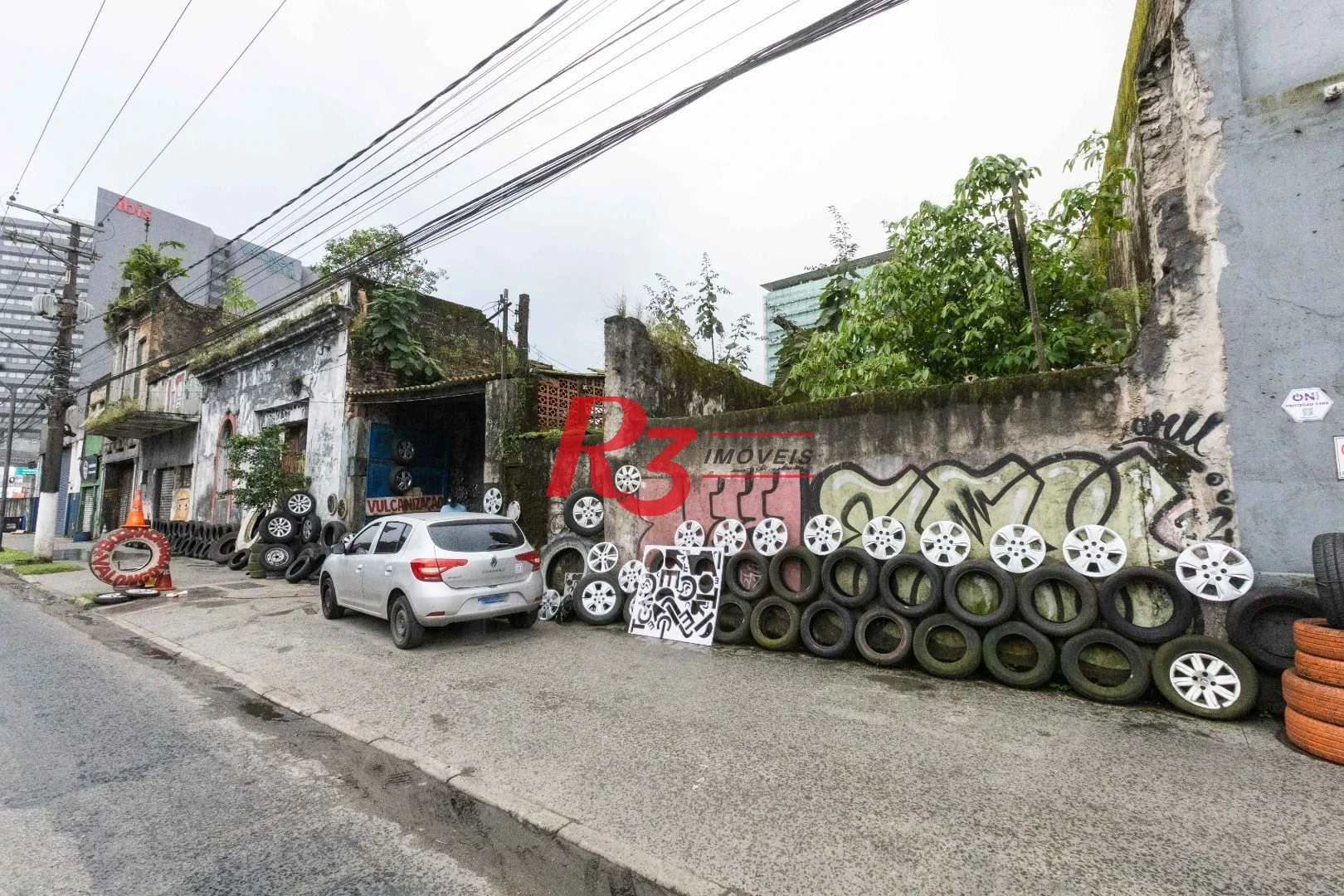 Terreno à venda, 840 m² por R$ 3.500.000,00 - Valongo - Santos/SP