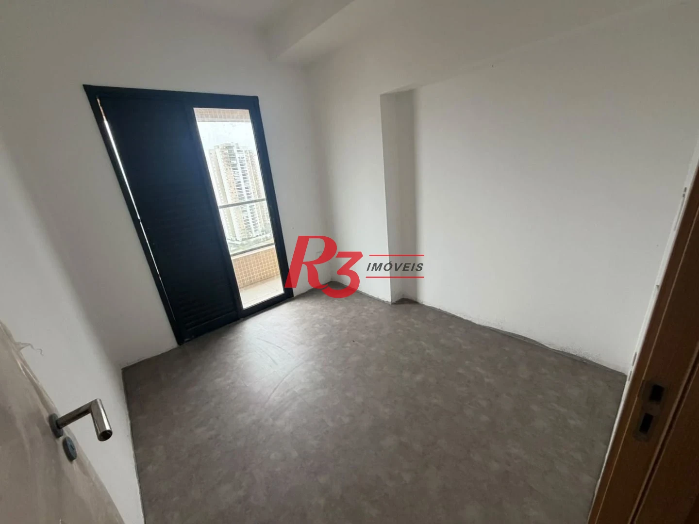 Apartamento com 2 dormitórios à venda, 65 m² por R$ 1.050.000,00 - Ponta da Praia - Santos/SP