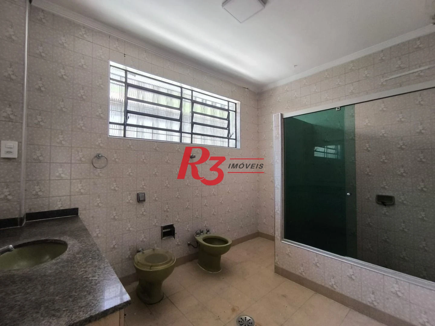 Sobrado com 6 dormitórios para alugar, 481 m² por R$ 24.561,91/mês - Gonzaga - Santos/SP